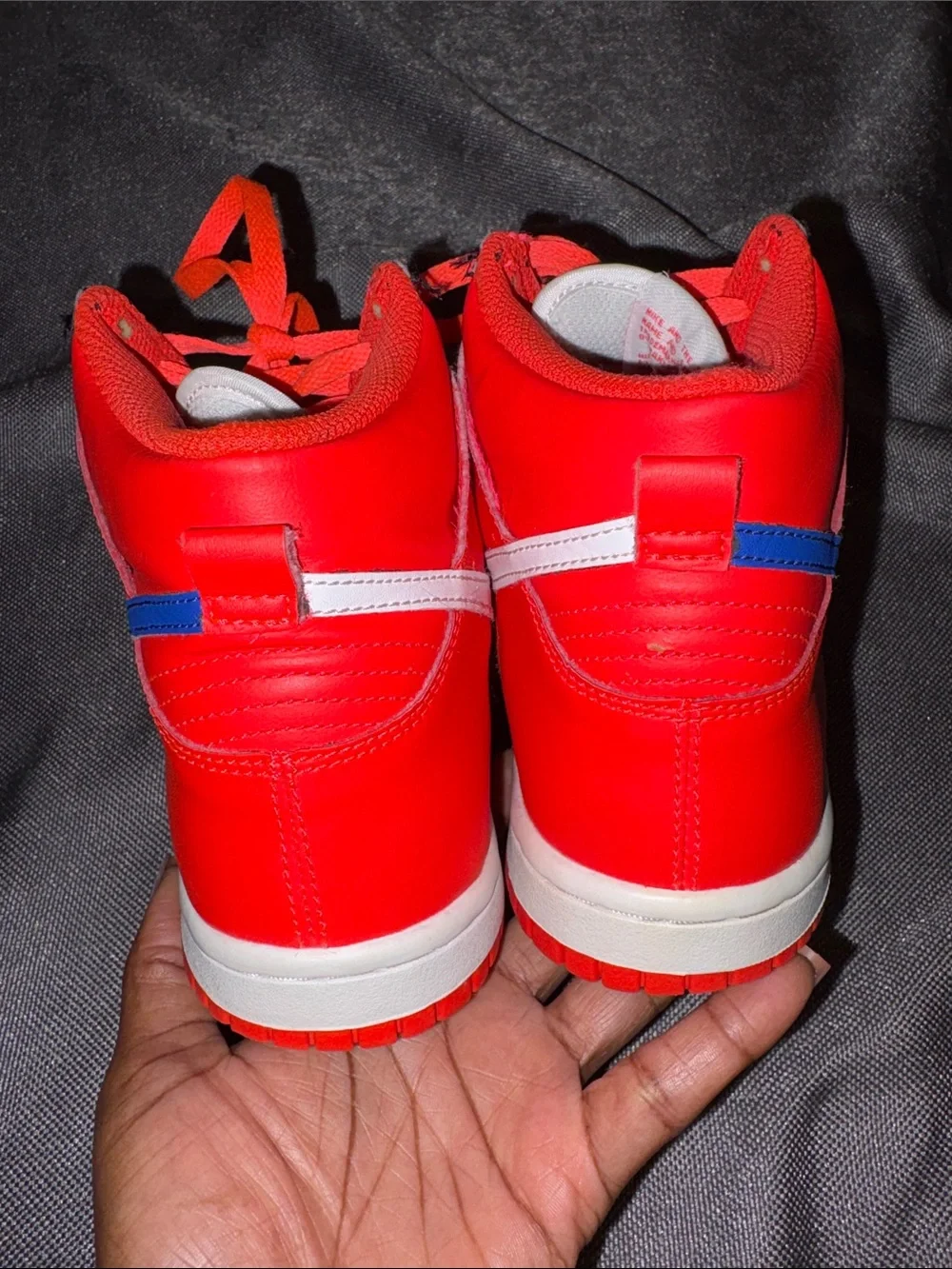 Nike Dunks High Knicks size 4.5Y